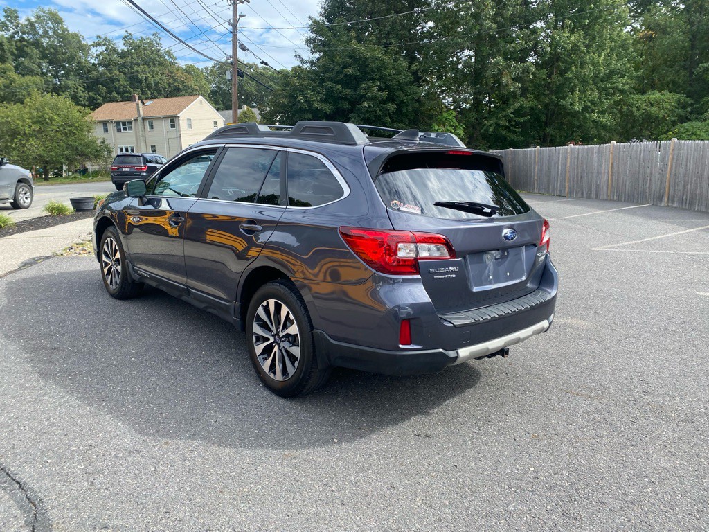 2017 Subaru Outback Image 3