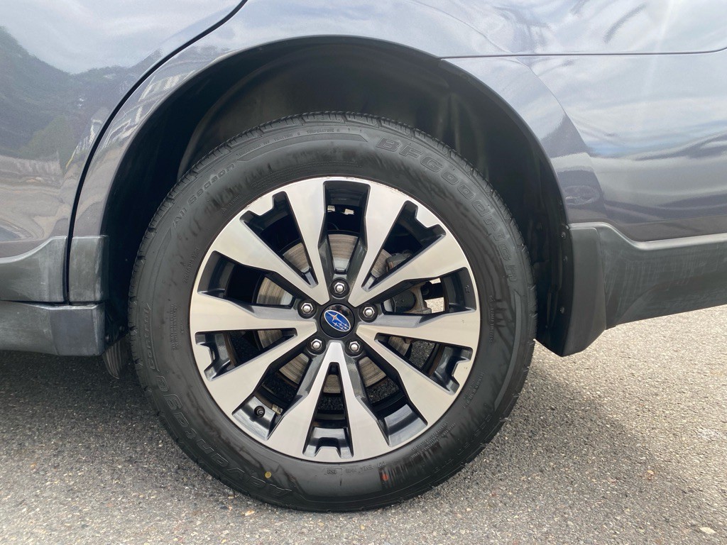 2017 Subaru Outback Image 12