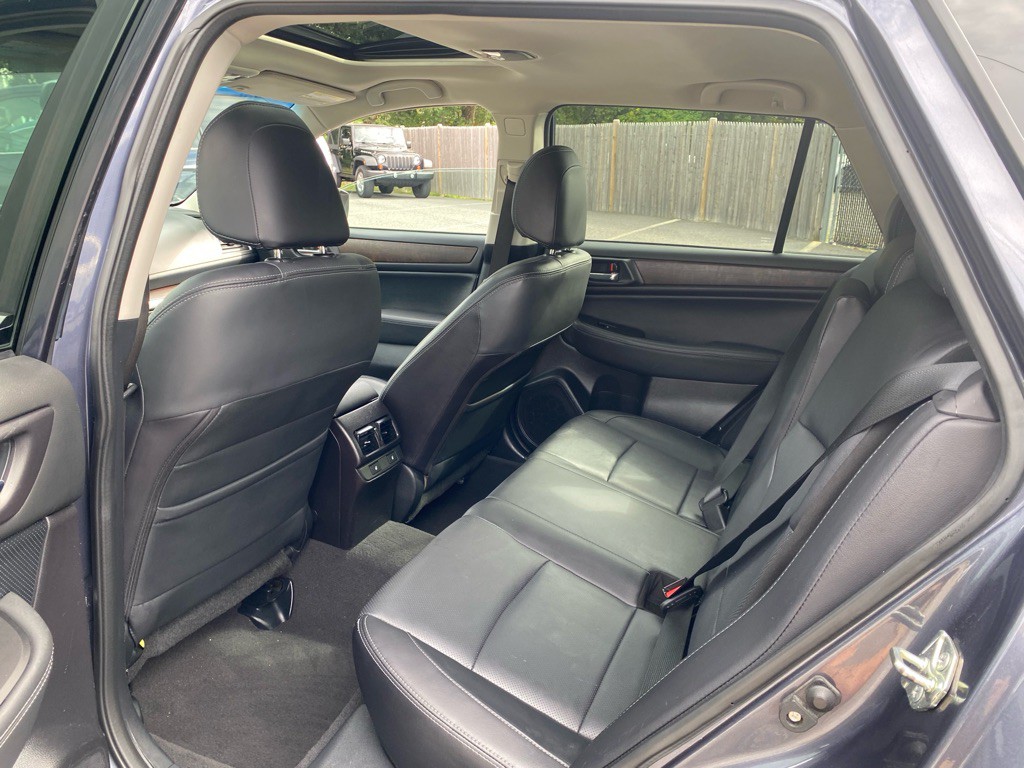 2017 Subaru Outback Image 15