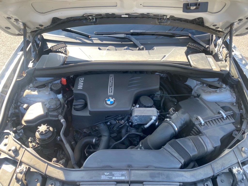 2013 BMW X1 Image 12