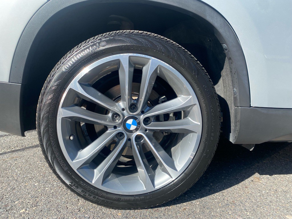 2013 BMW X1 Image 16