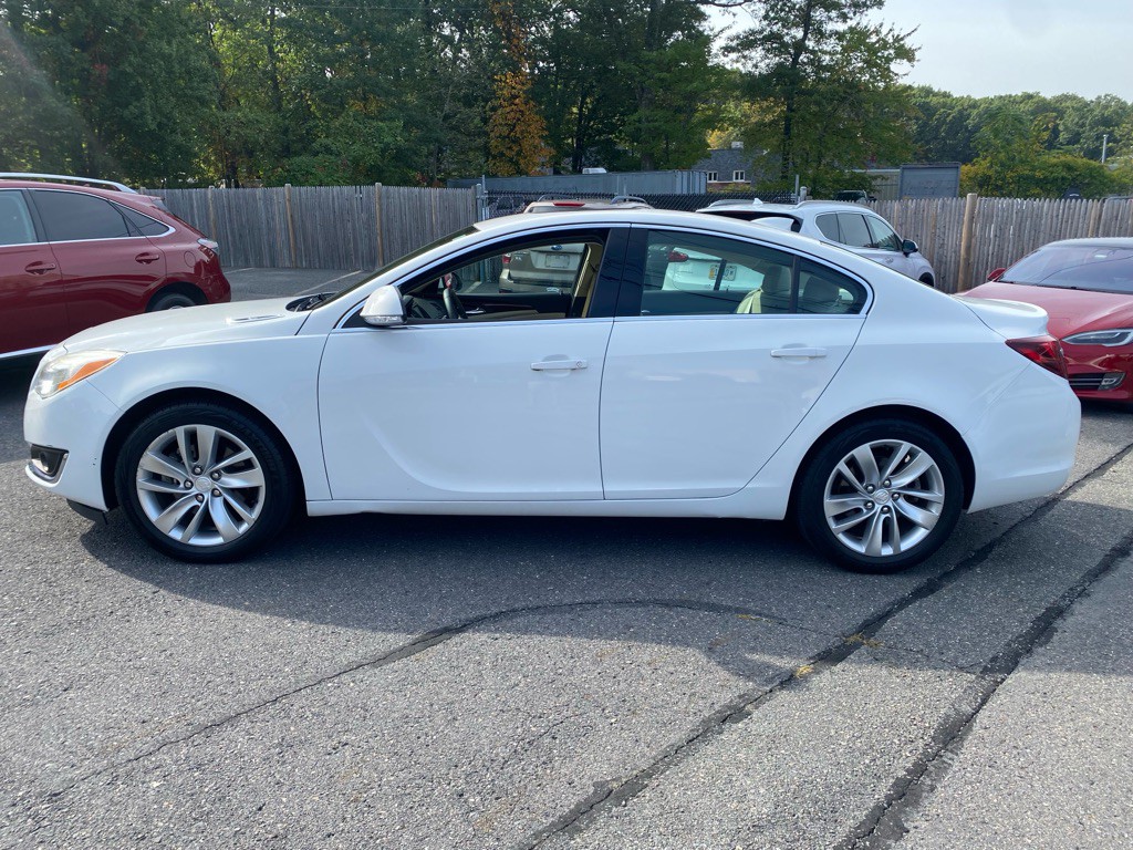 2015 Buick Regal Image 3