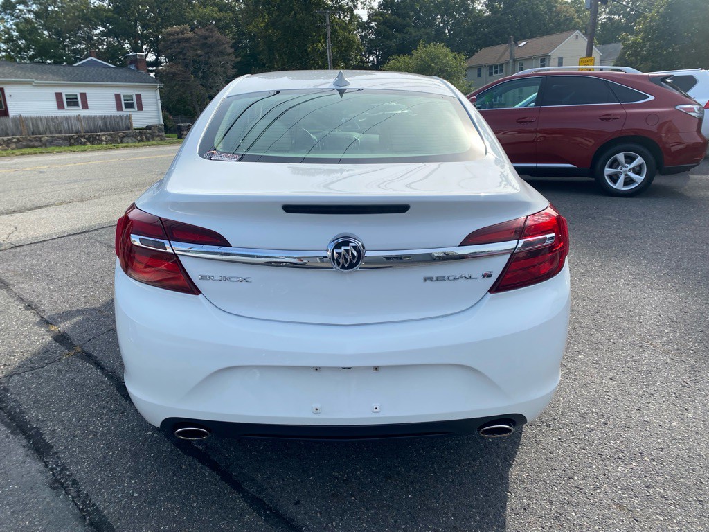 2015 Buick Regal Image 5