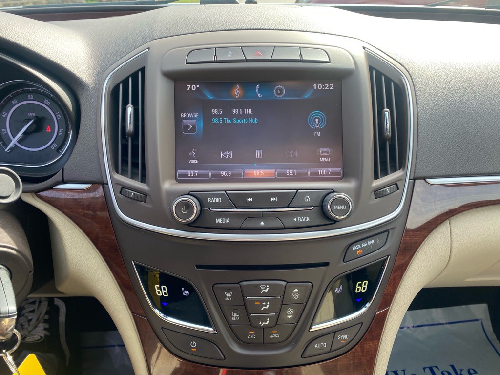 2015 Buick Regal Image 28