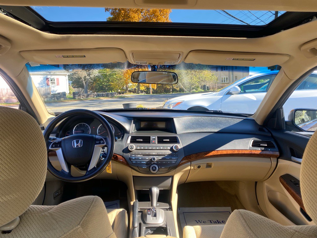 2011 Honda Accord Image 24