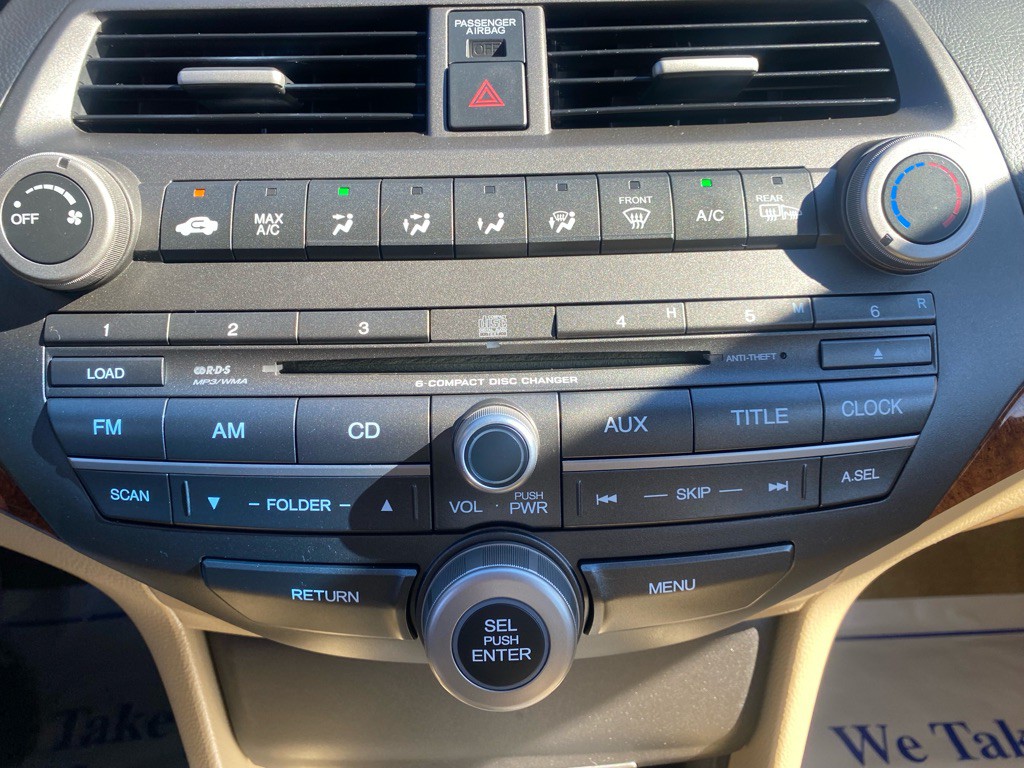 2011 Honda Accord Image 32