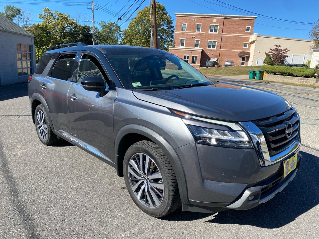 2022 Nissan Pathfinder Image 7
