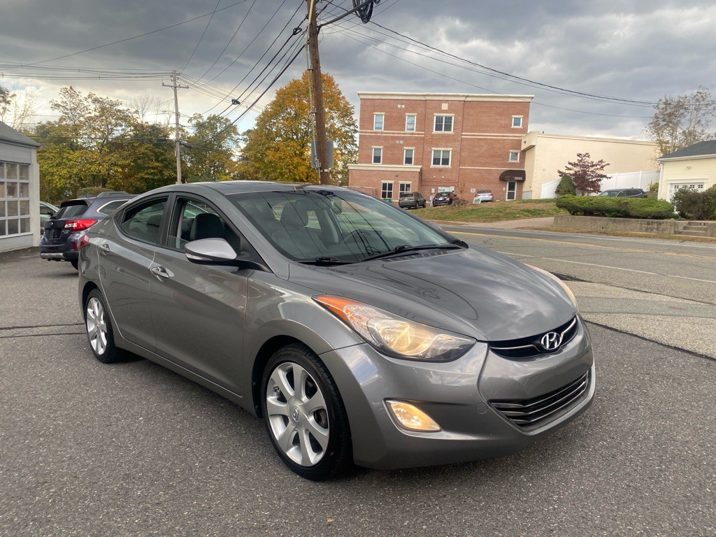 2013 Hyundai Elantra Image 8