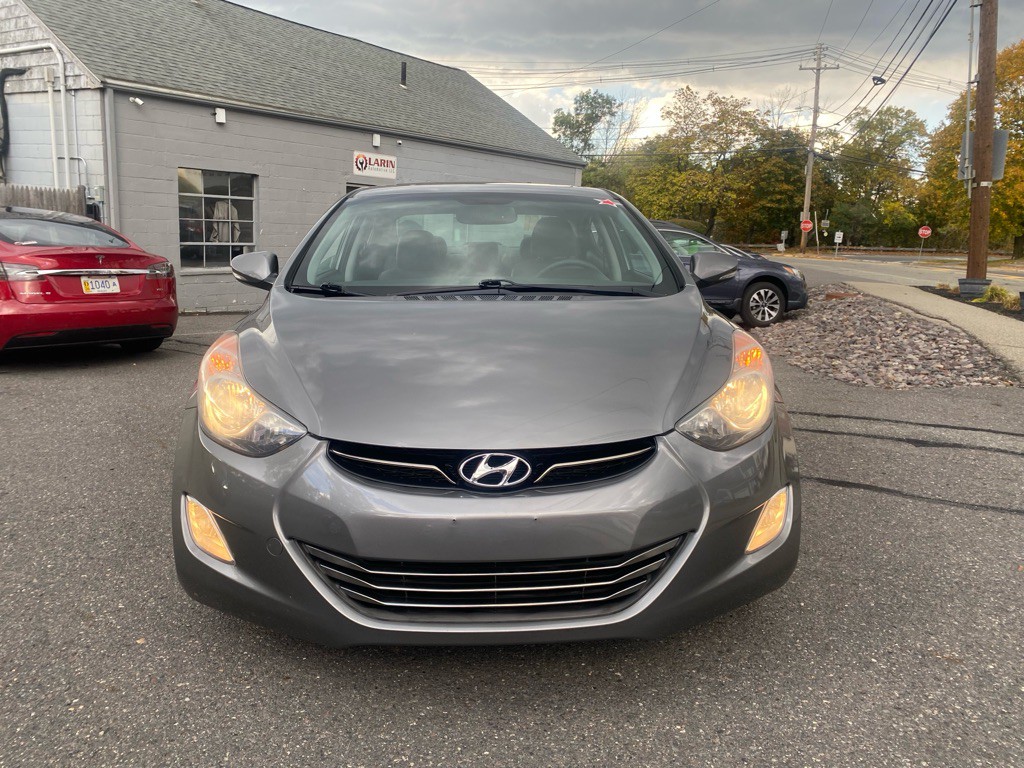 2013 Hyundai Elantra Image 9