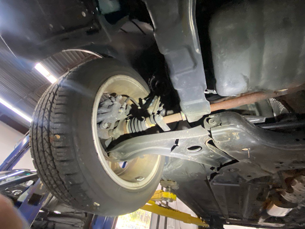 2013 Hyundai Elantra Image 14