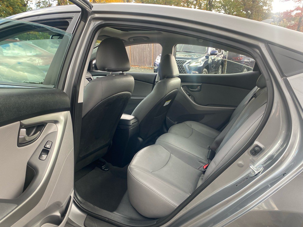 2013 Hyundai Elantra Image 21