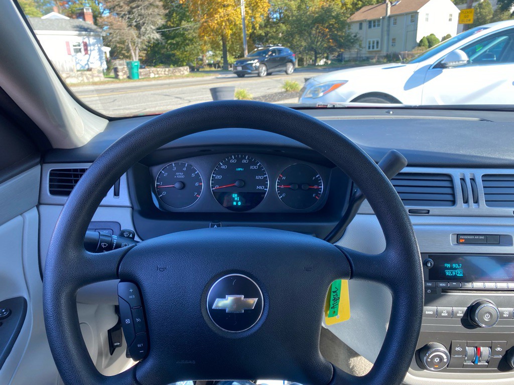 2008 Chevrolet Impala Image 25