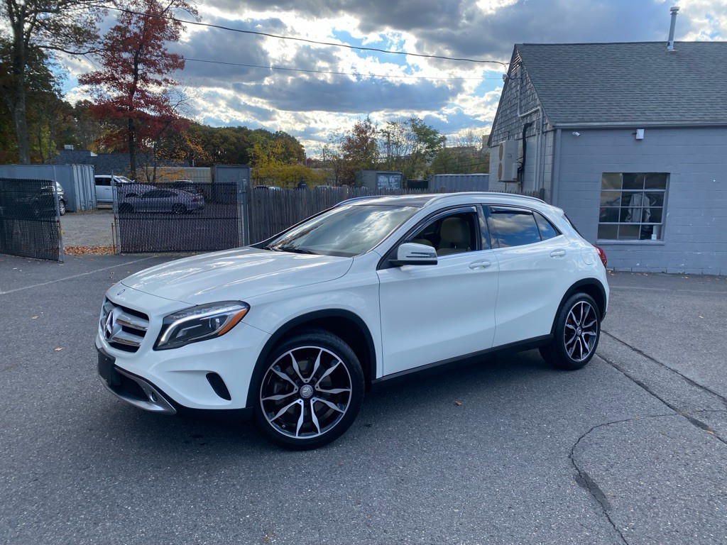 2016 Mercedes-Benz GLA-Class Image 1