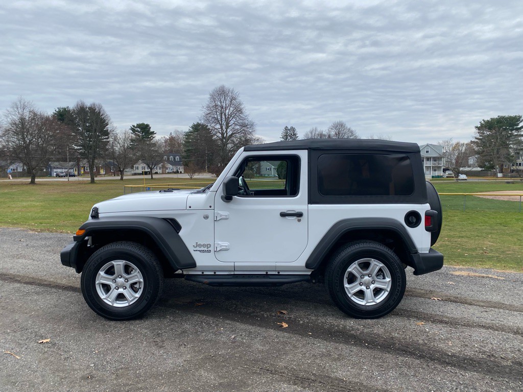 2021 Jeep Wrangler Image 2