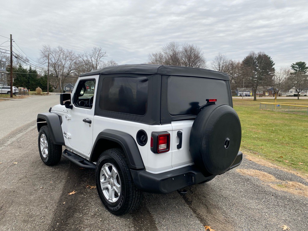 2021 Jeep Wrangler Image 3