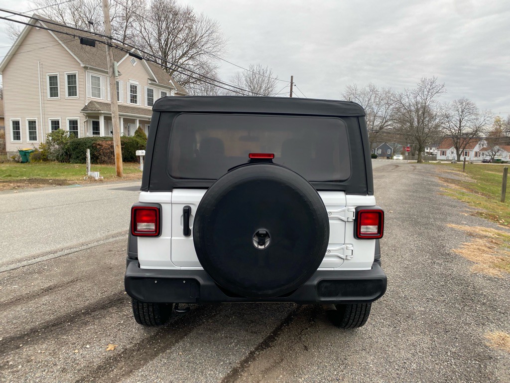 2021 Jeep Wrangler Image 5