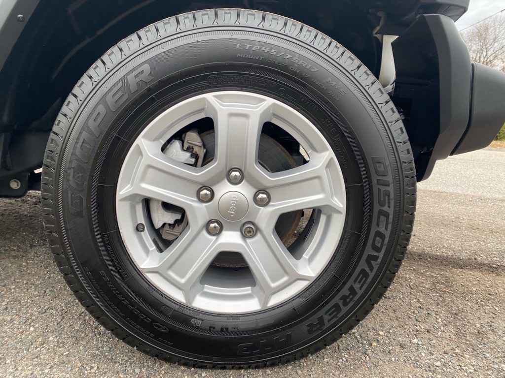 2021 Jeep Wrangler Image 15