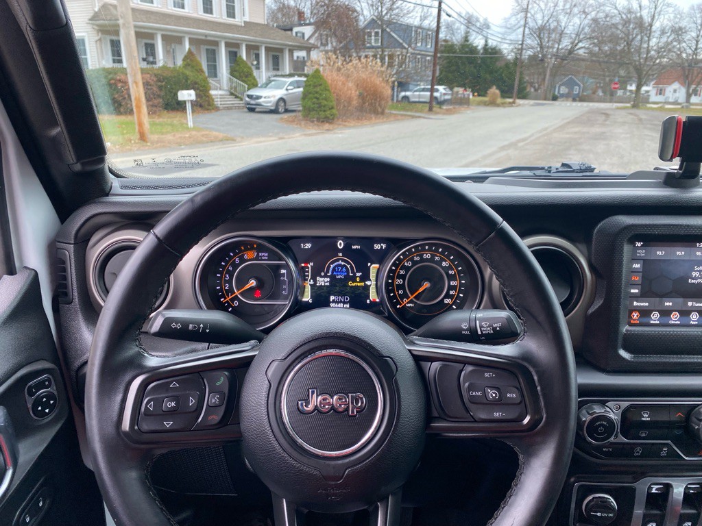 2021 Jeep Wrangler Image 18