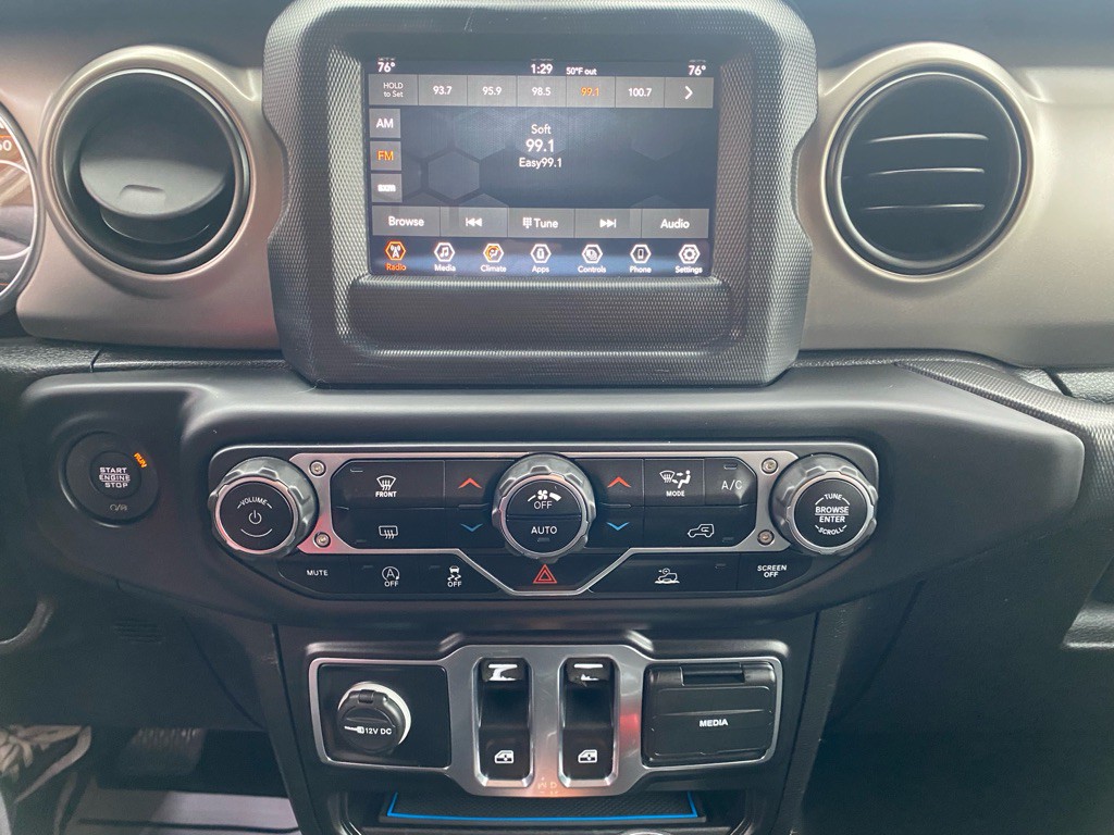 2021 Jeep Wrangler Image 22