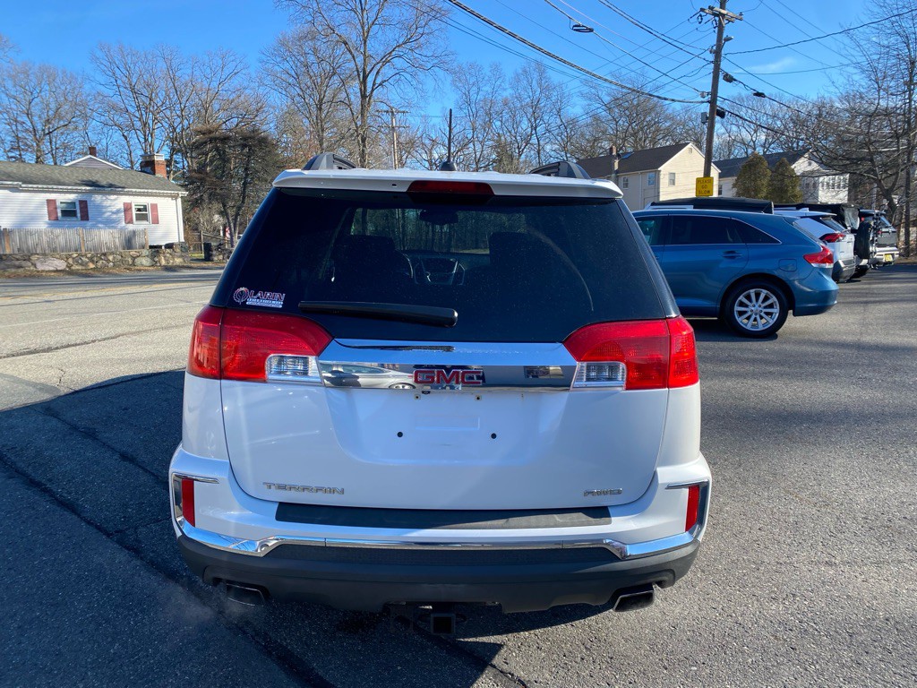 2016 GMC Terrain Image 4