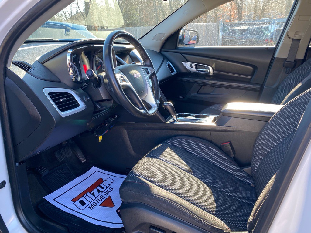 2016 GMC Terrain Image 12