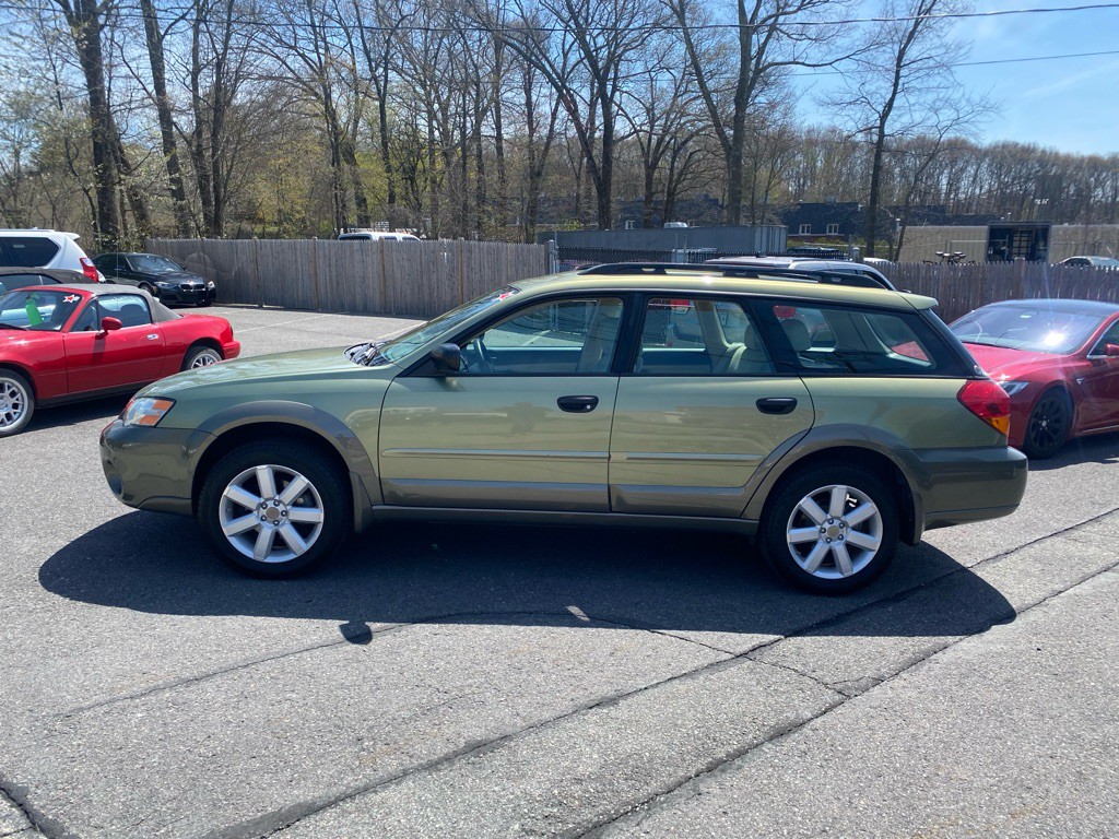 2007 Subaru Outback Image 2