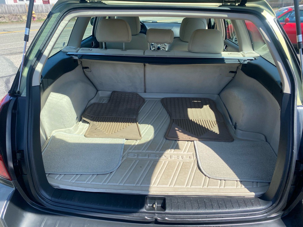 2007 Subaru Outback Image 7