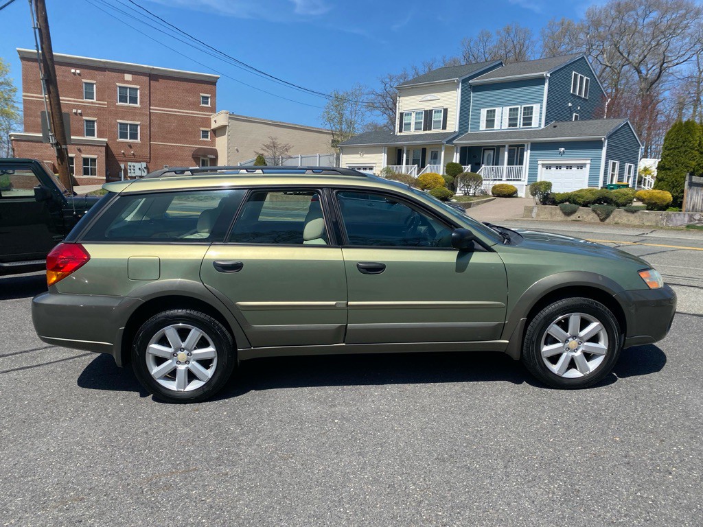 2007 Subaru Outback Image 8