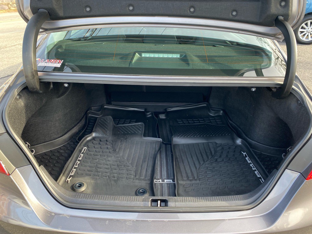 2019 Toyota Camry Image 5