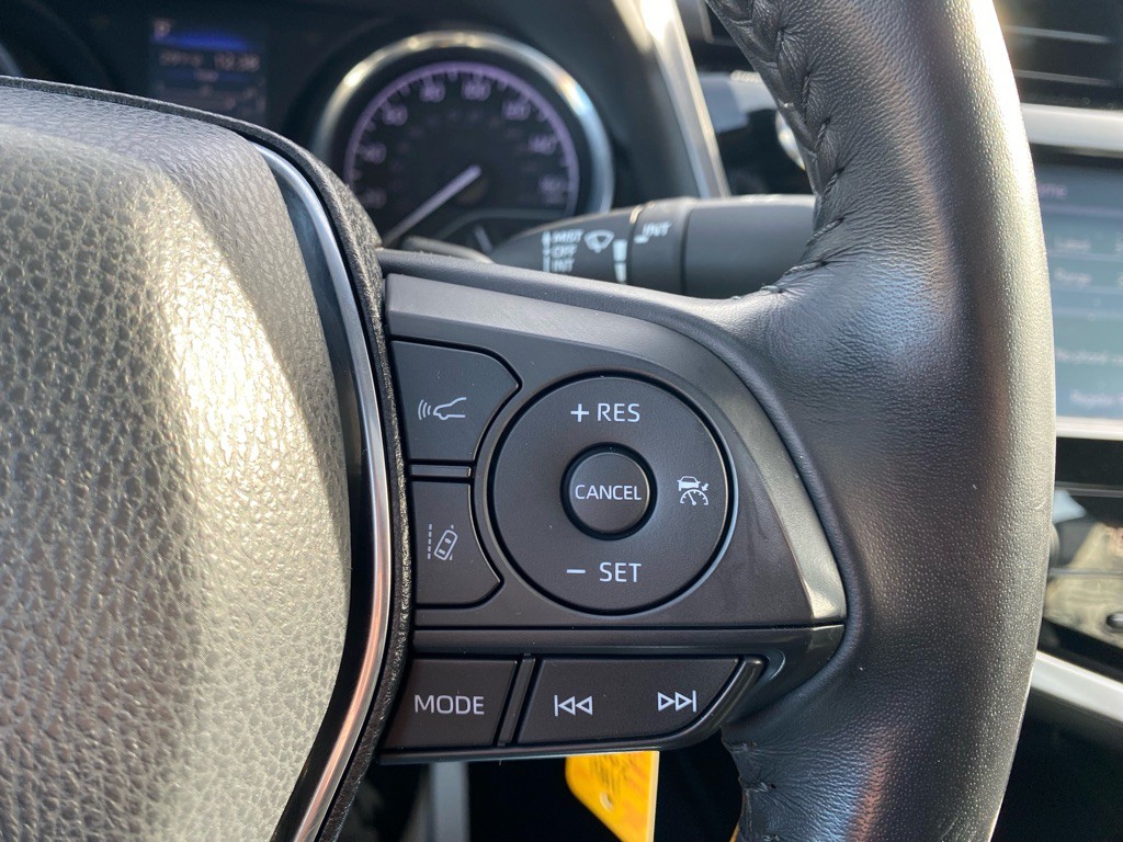 2019 Toyota Camry Image 22