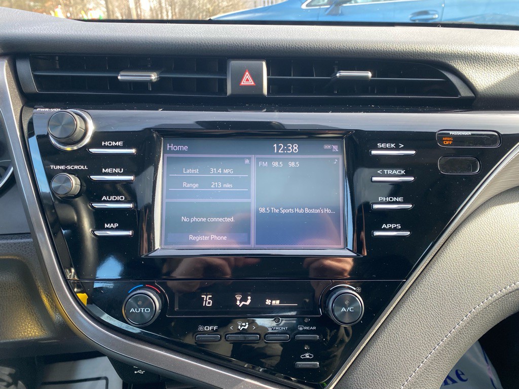 2019 Toyota Camry Image 23