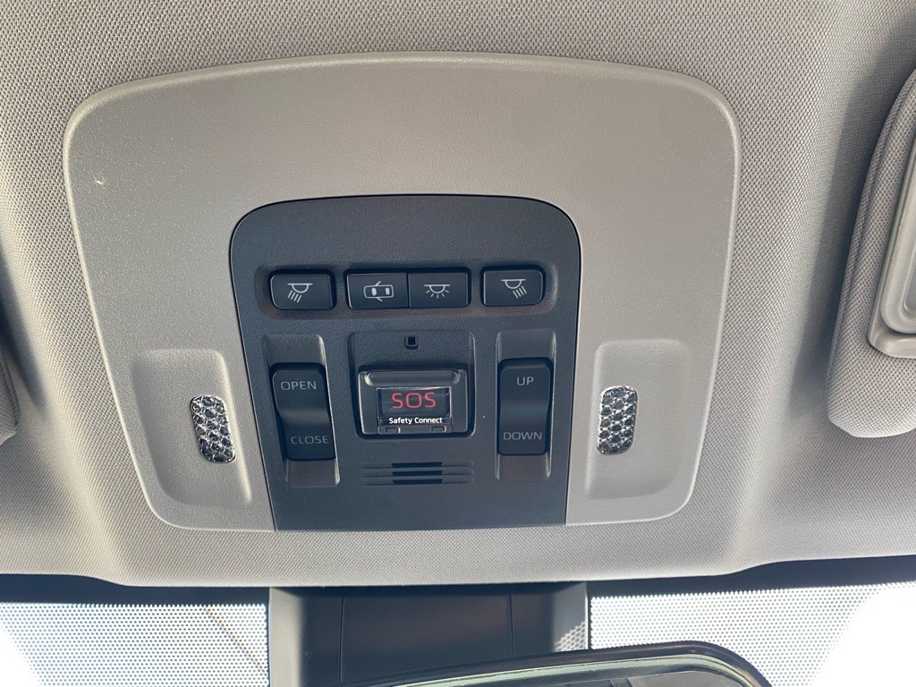 2019 Toyota Camry Image 29