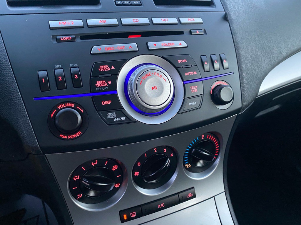 2011 Mazda Mazda3 Image 23