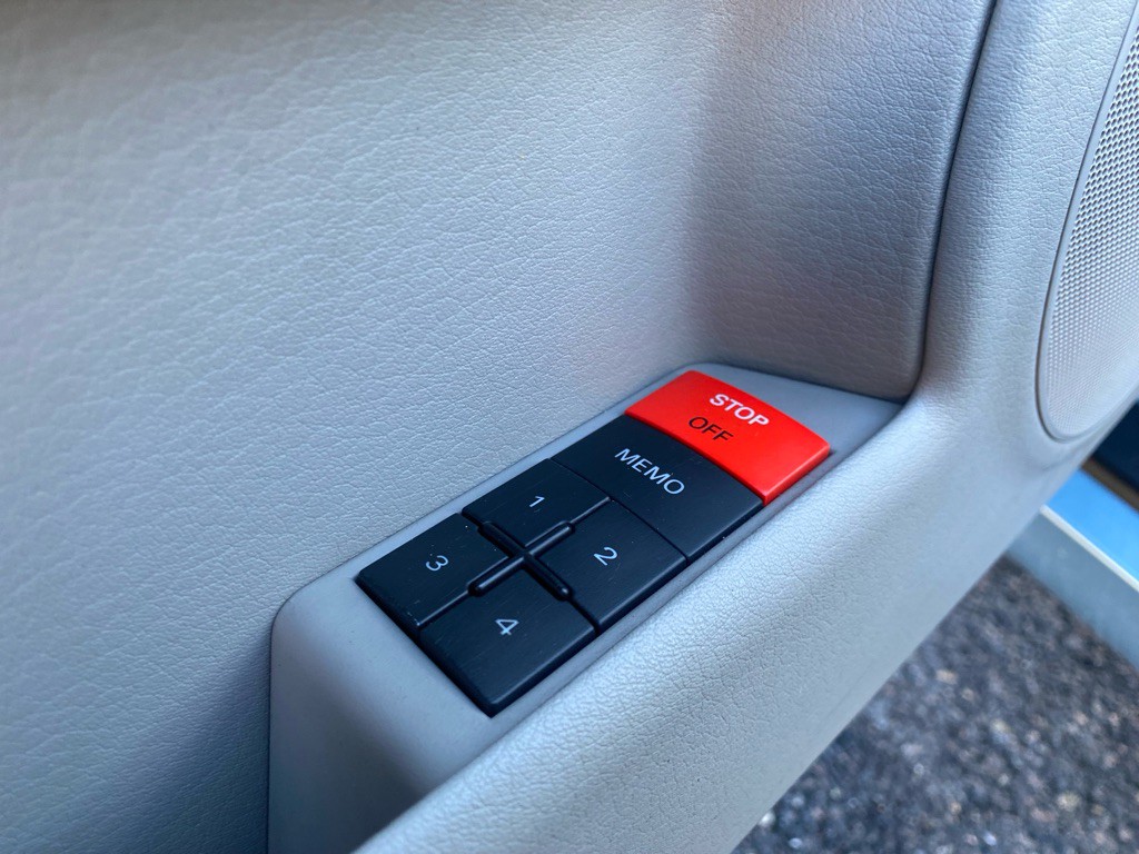 2003 Audi A4 Image 24