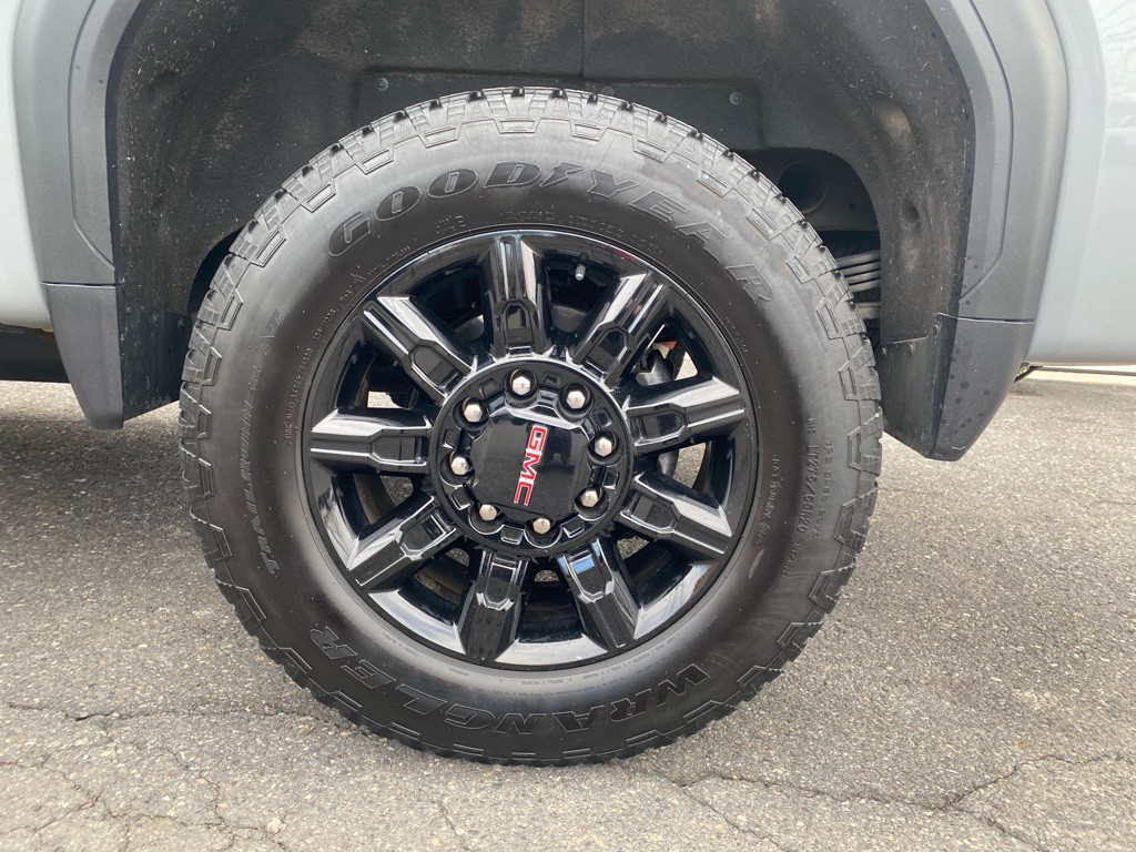 2024 GMC Sierra Image 11