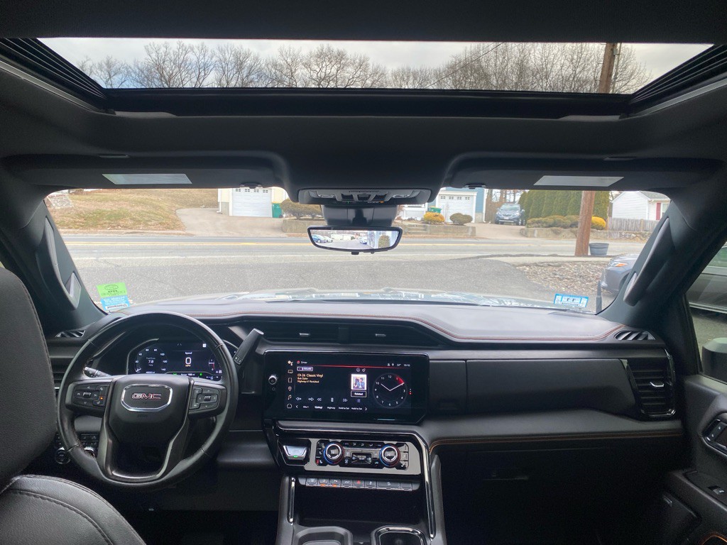 2024 GMC Sierra Image 15