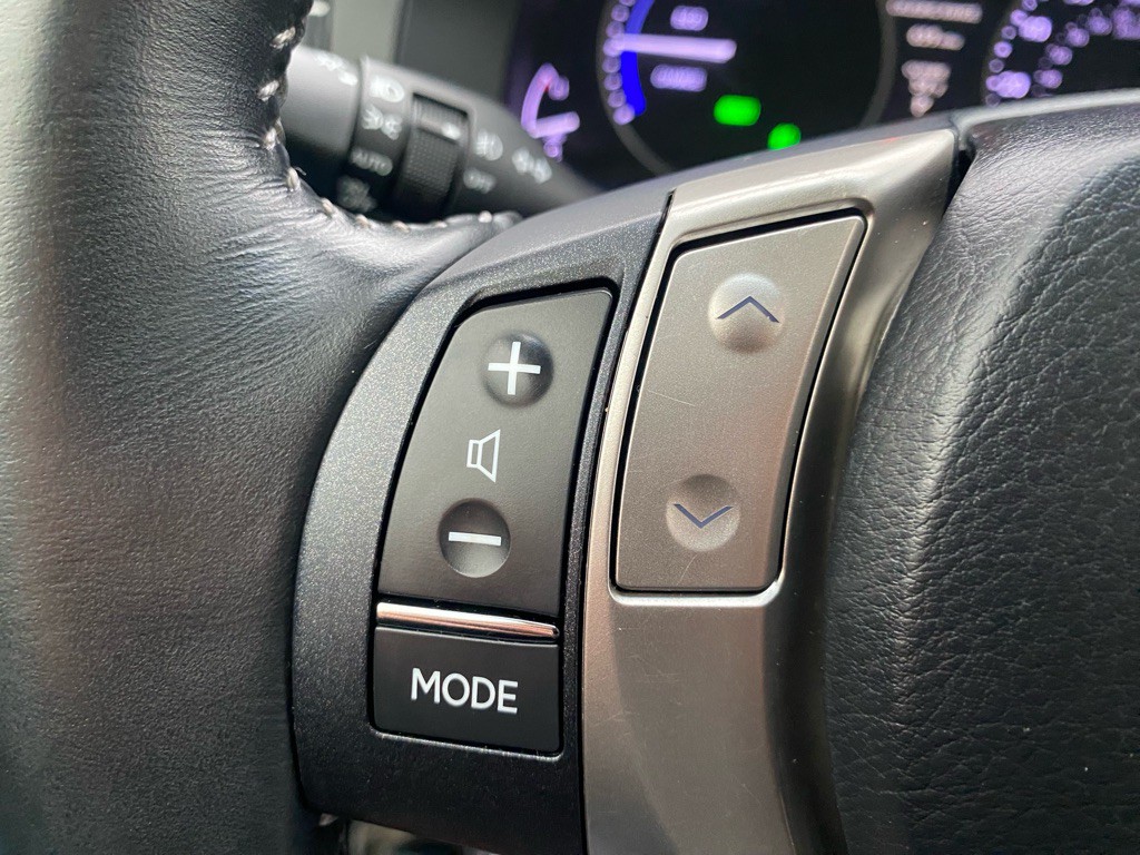 2014 Lexus ES Image 19