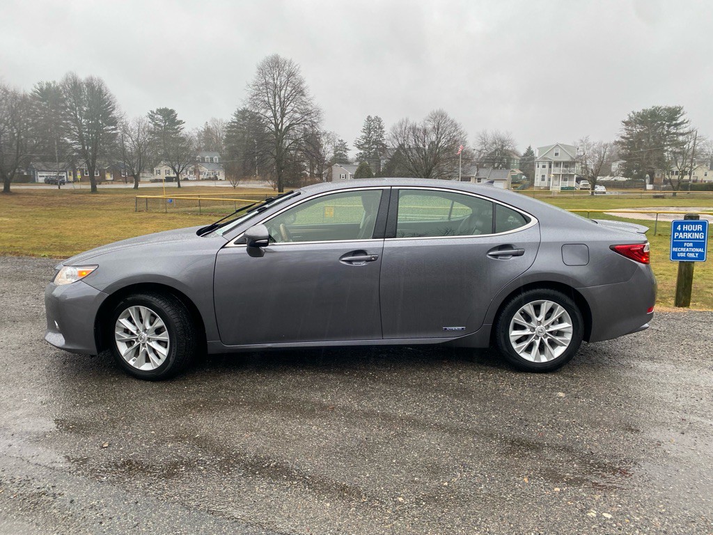 2014 Lexus ES Image 4
