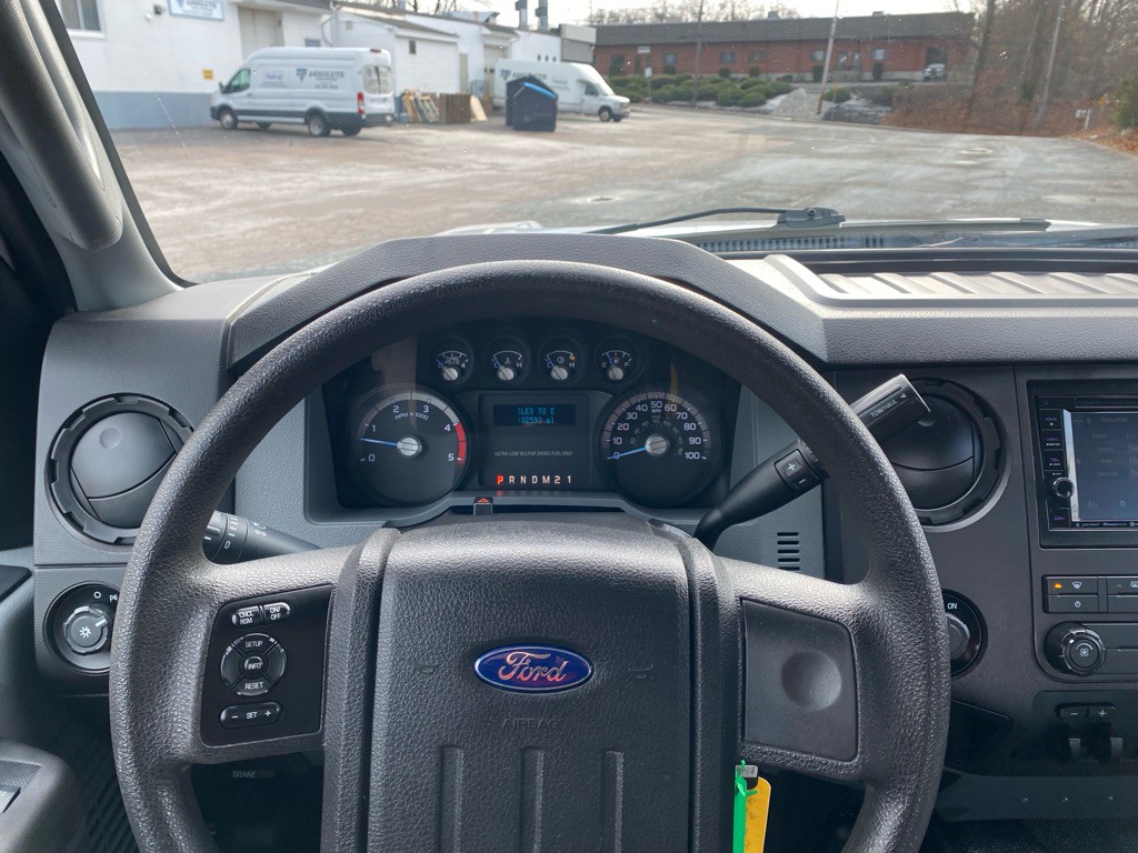 2014 Ford F-350 Image 23