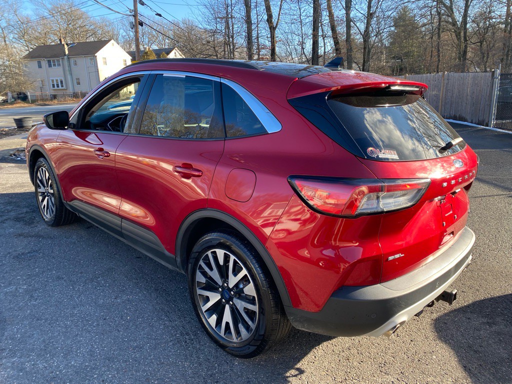 2020 Ford Escape Image 3