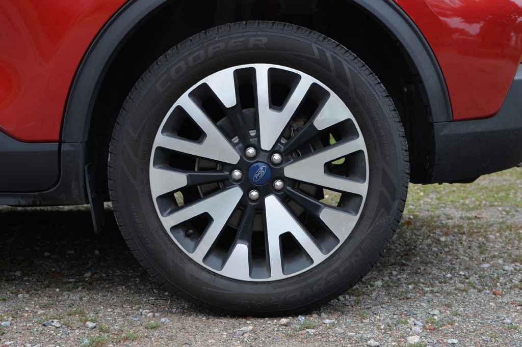 2020 Ford Escape Image 15