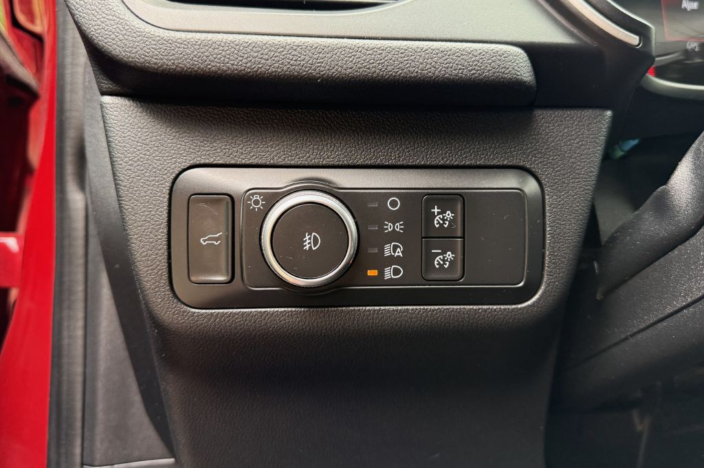 2020 Ford Escape Image 24