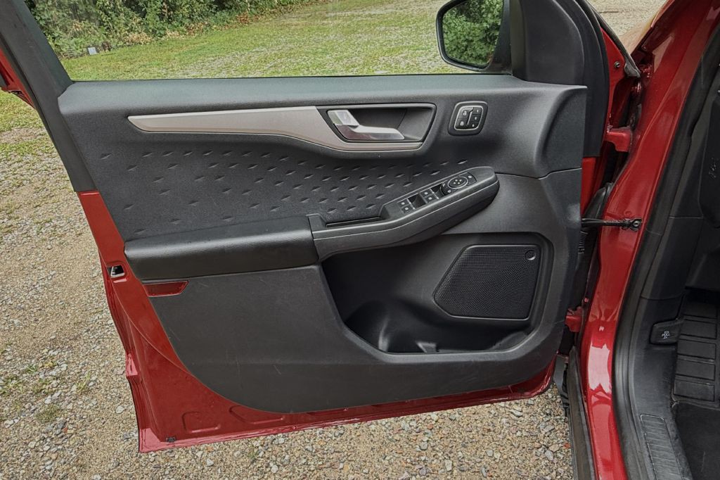 2020 Ford Escape Image 27