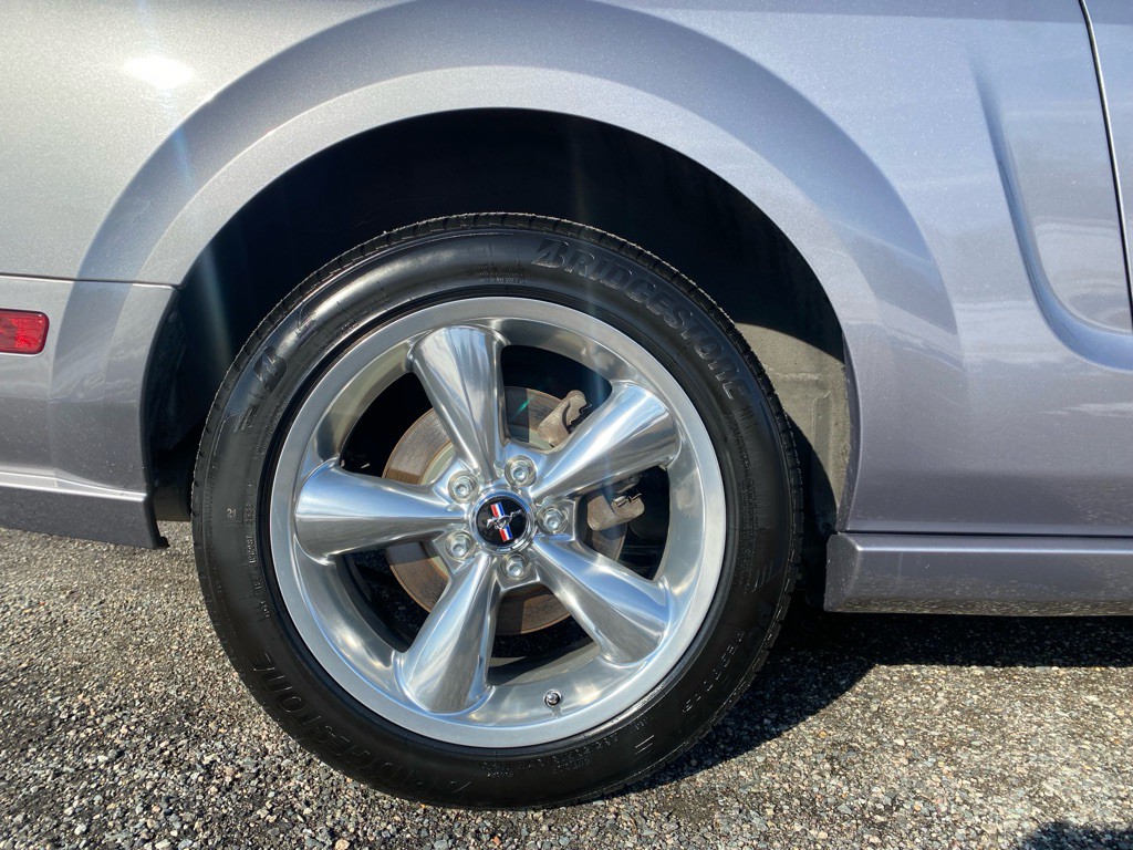 2006 Ford Mustang Image 13