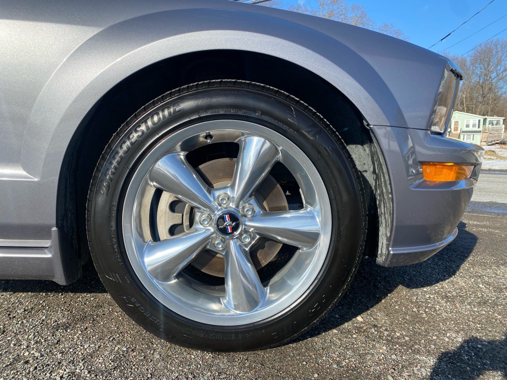 2006 Ford Mustang Image 14