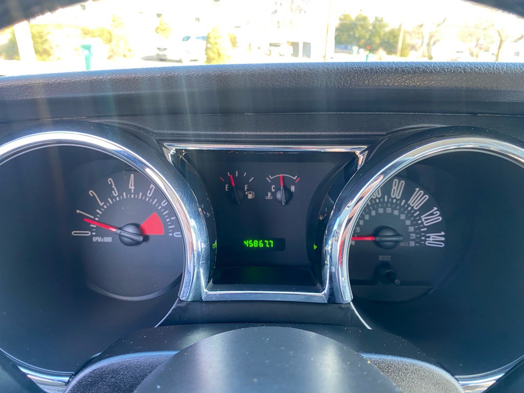 2006 Ford Mustang Image 28