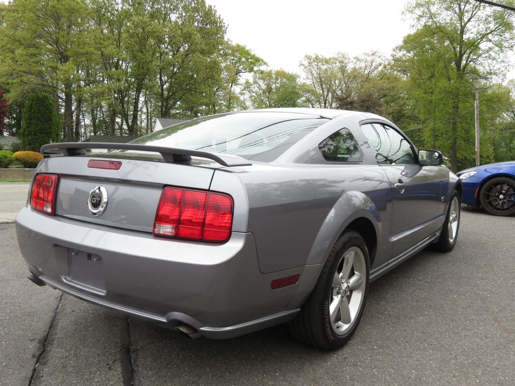 2006 Ford Mustang Image 8