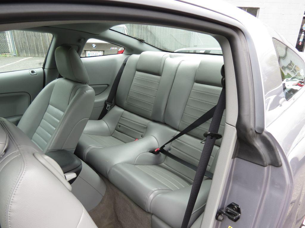 2006 Ford Mustang Image 27