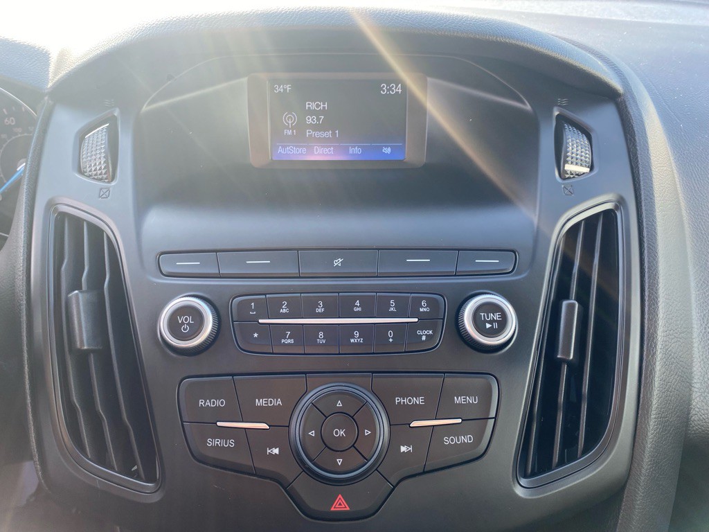 2018 Ford Focus Image 24