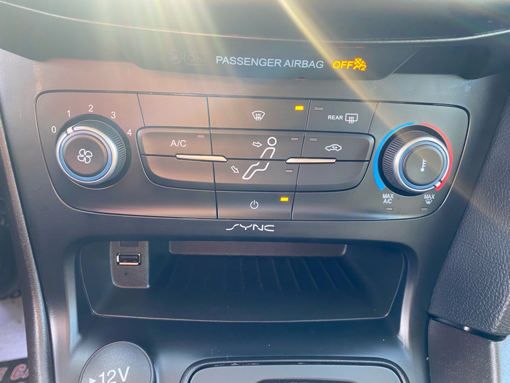 2018 Ford Focus Image 27